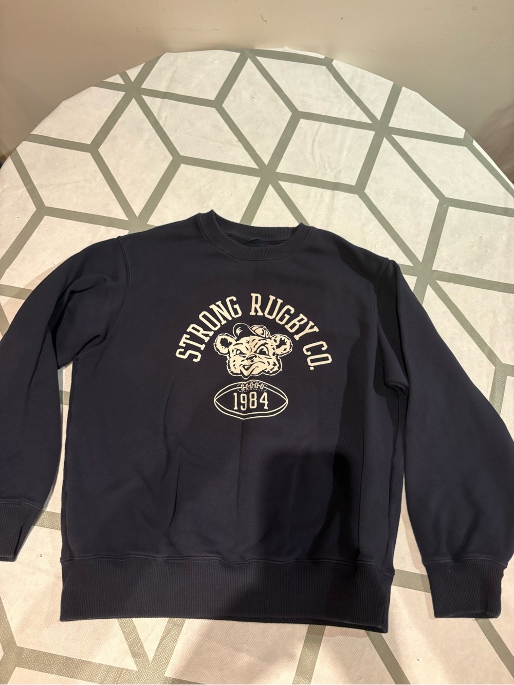 Uniqlo Navy Crewneck Sweatshirt with Cream Graphic